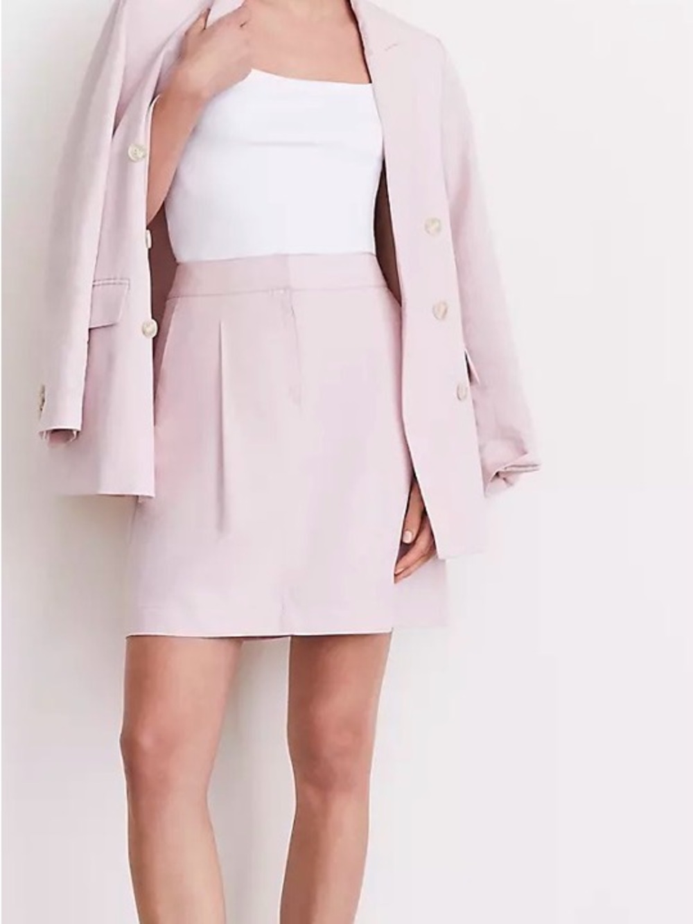 LOFT Women’s Light Pink Tailored Mini Skirt